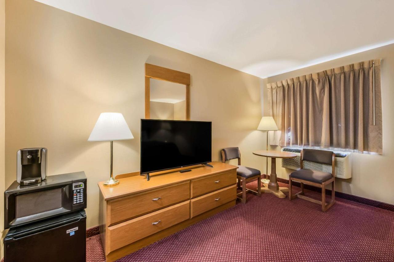 Econo Lodge Rice Lake Zewnętrze zdjęcie