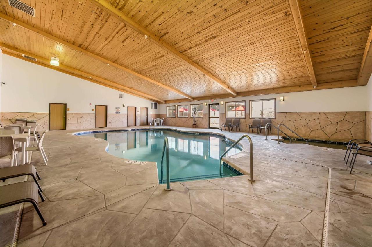 Econo Lodge Rice Lake Zewnętrze zdjęcie