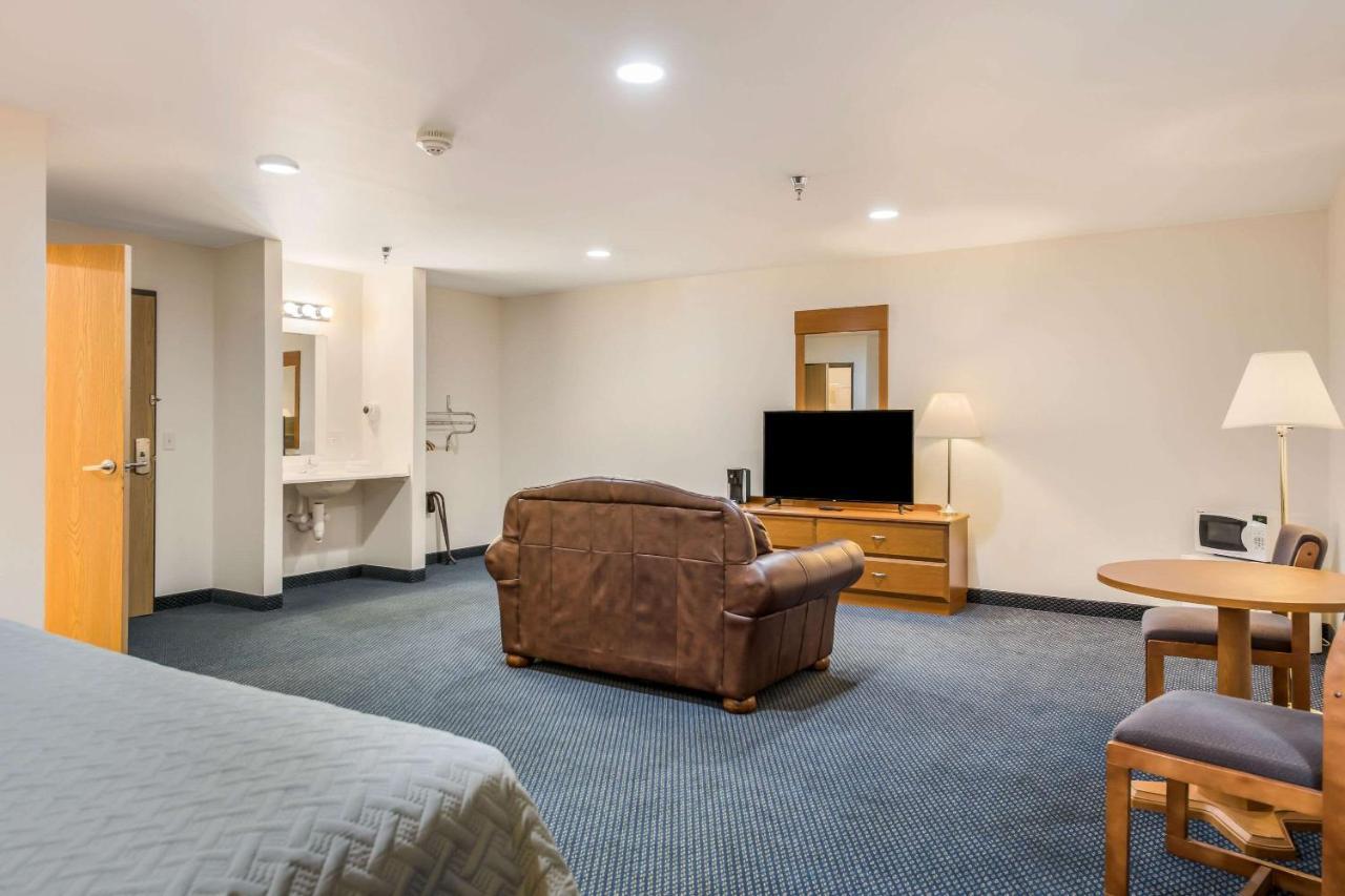 Econo Lodge Rice Lake Zewnętrze zdjęcie