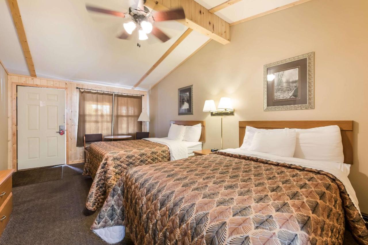 Econo Lodge Rice Lake Zewnętrze zdjęcie