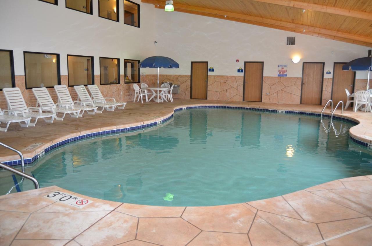 Econo Lodge Rice Lake Zewnętrze zdjęcie